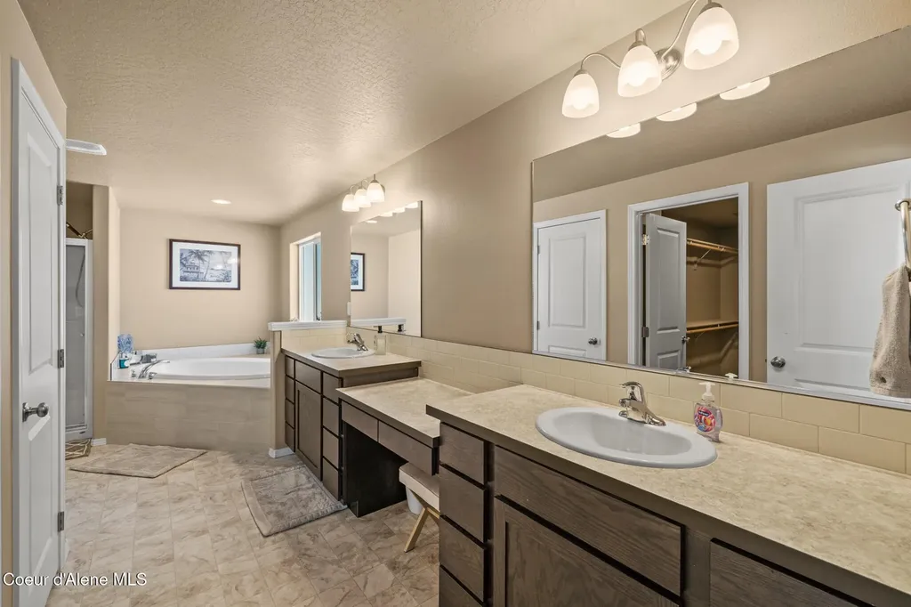 12867 N Farley Way Rathdrum ID 83858