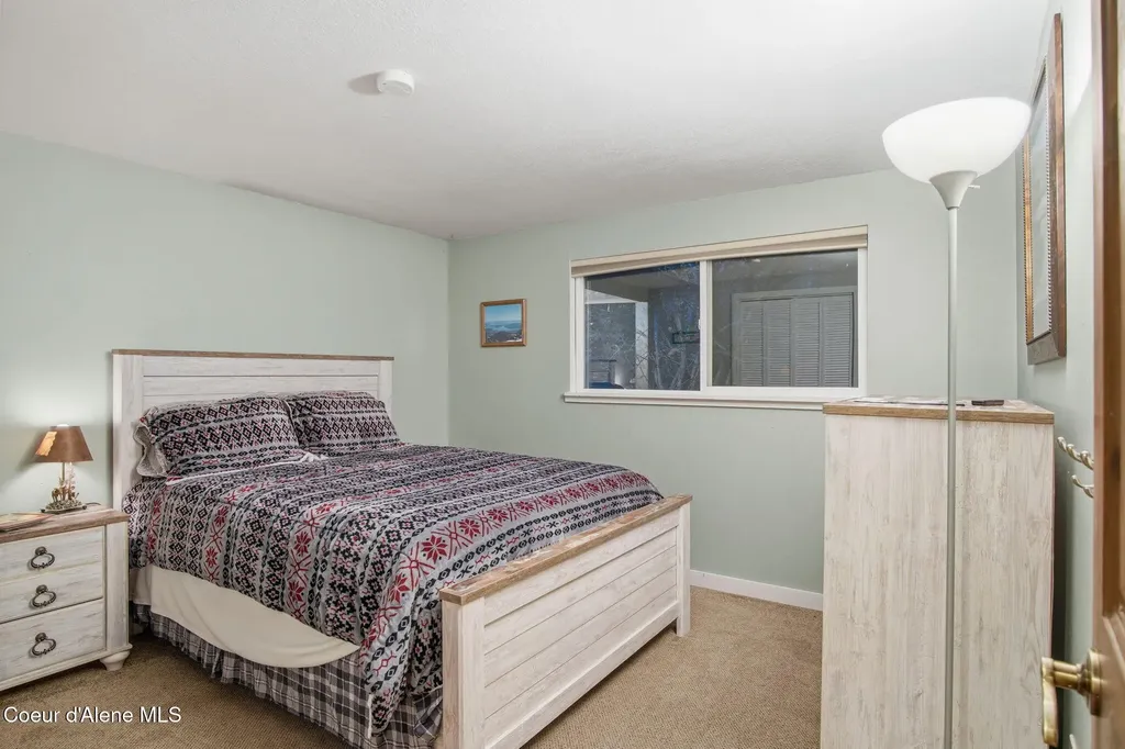 527 Creekside Drive Priest Lake ID 83856