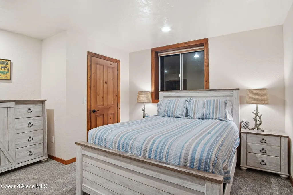 527 Creekside Drive Priest Lake ID 83856