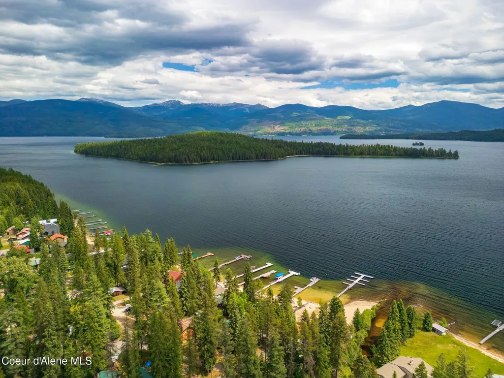 527 Creekside Drive Priest Lake ID 83856