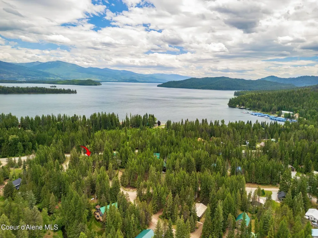 527 Creekside Drive Priest Lake ID 83856
