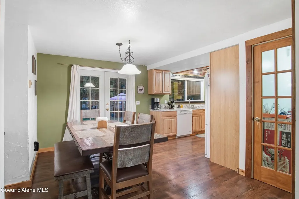 527 Creekside Drive Priest Lake ID 83856