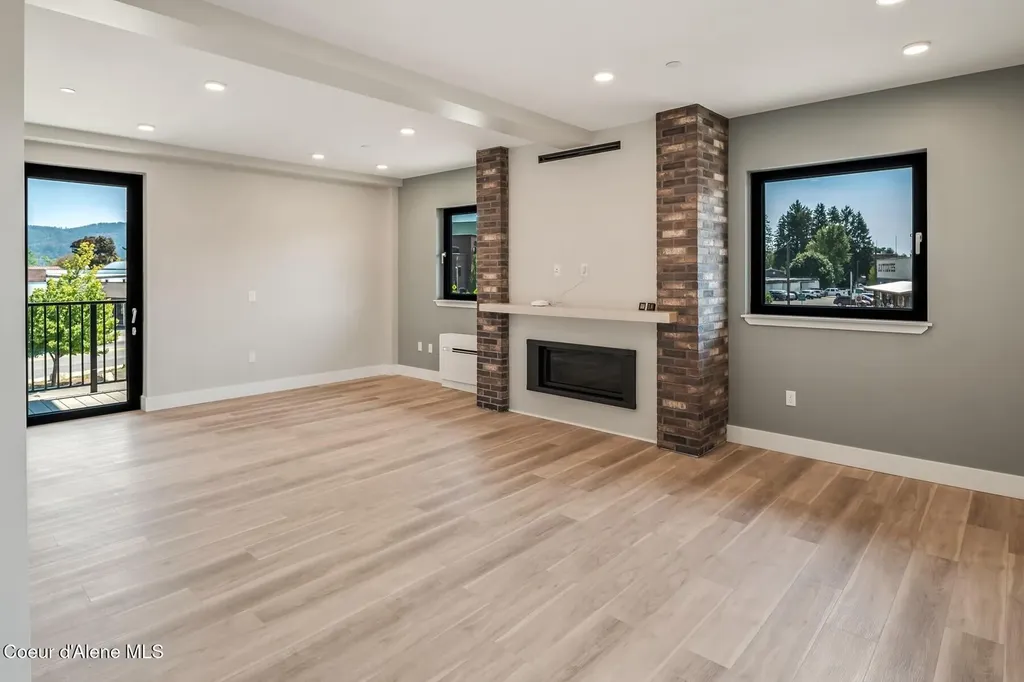 503-203 Cedar Street Sandpoint ID 83864
