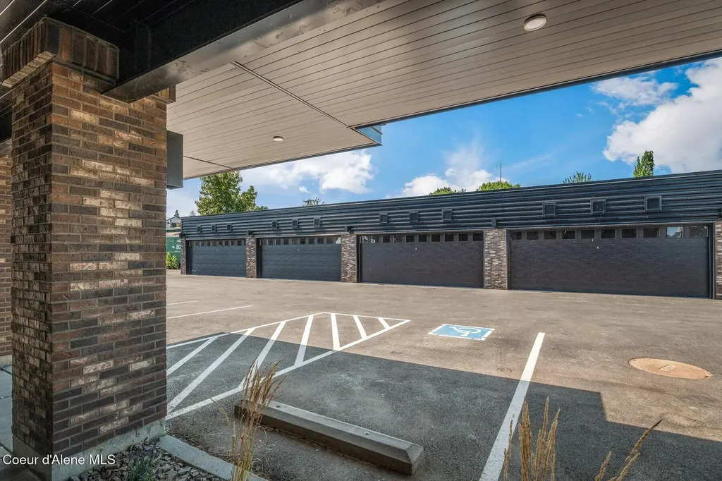 503-203 Cedar Street Sandpoint ID 83864