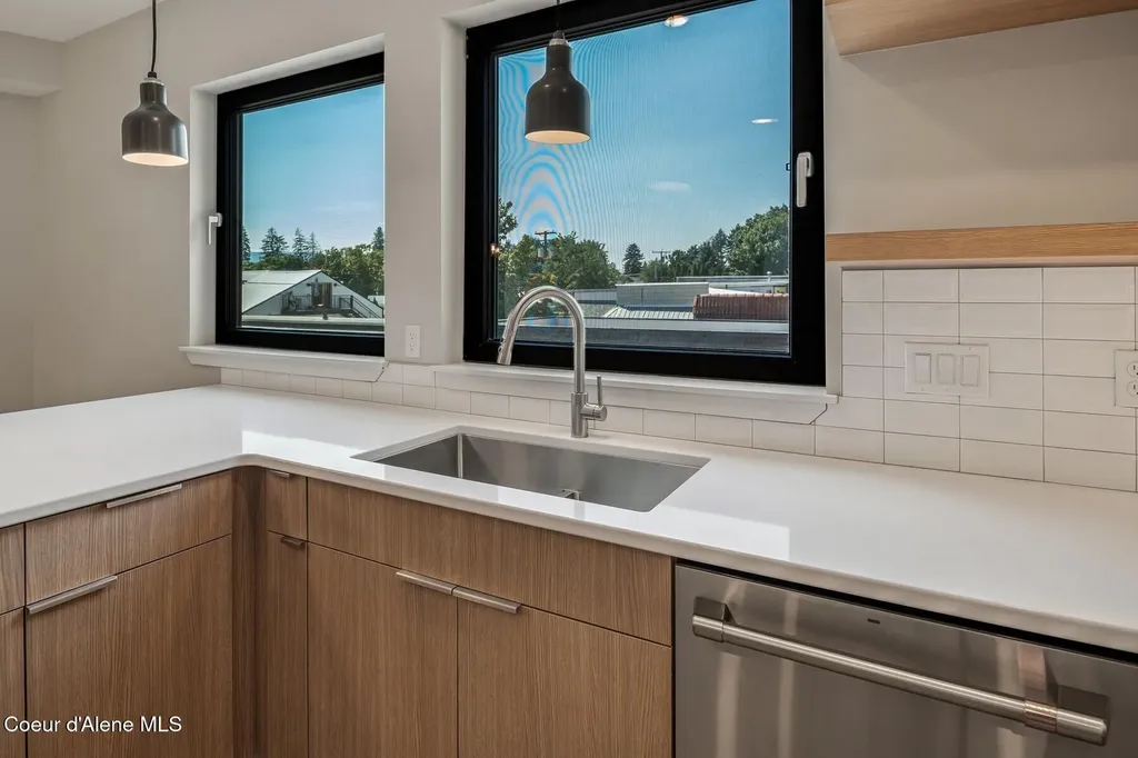 503-203 Cedar Street Sandpoint ID 83864