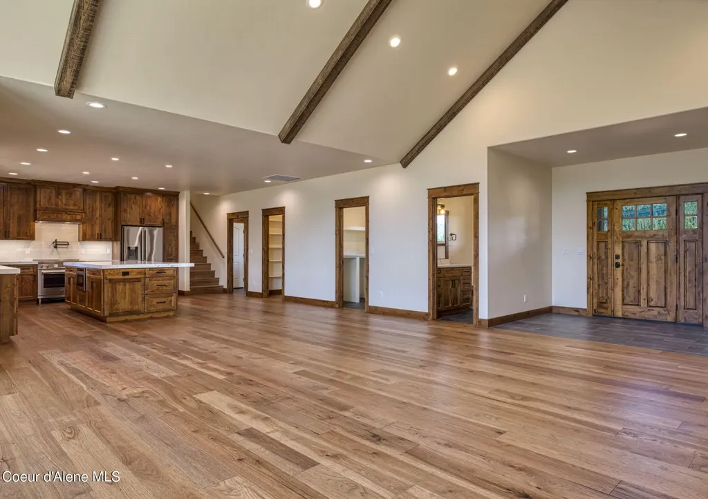 4450 Dufort Road Sagle ID 83860