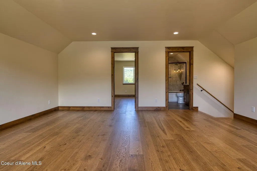 4450 Dufort Road Sagle ID 83860