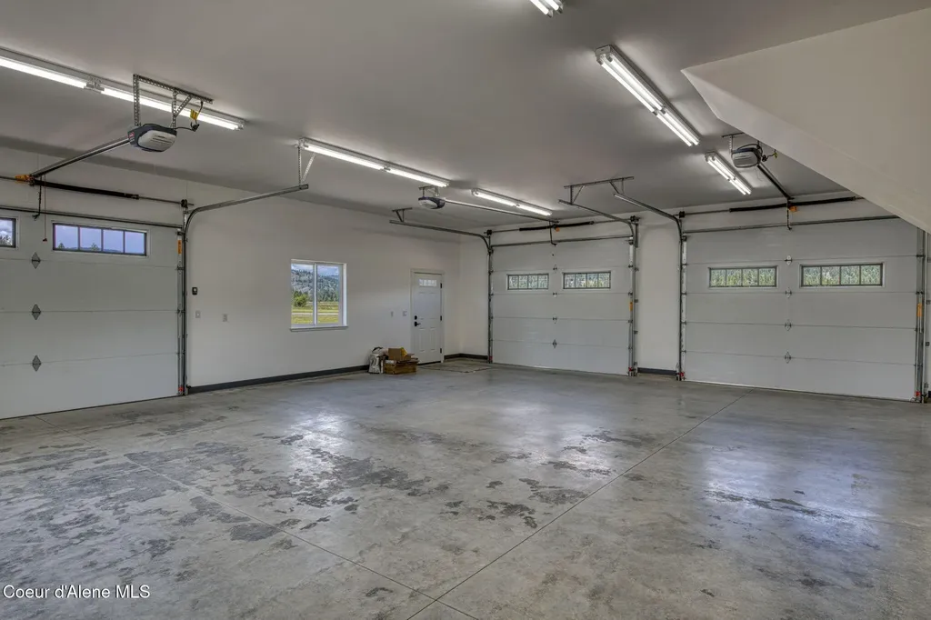 4450 Dufort Road Sagle ID 83860