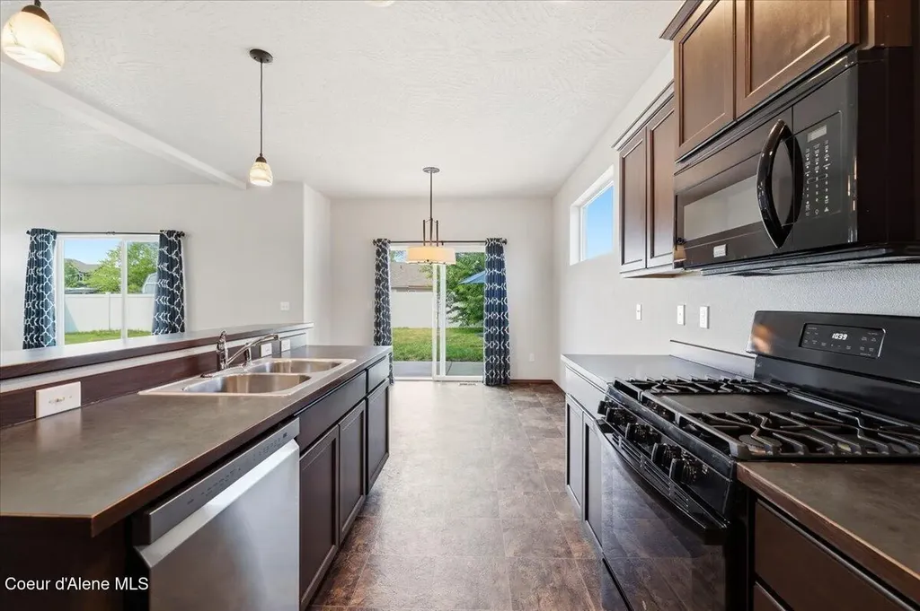 8081 N Woodworth Street Post Falls ID 83854