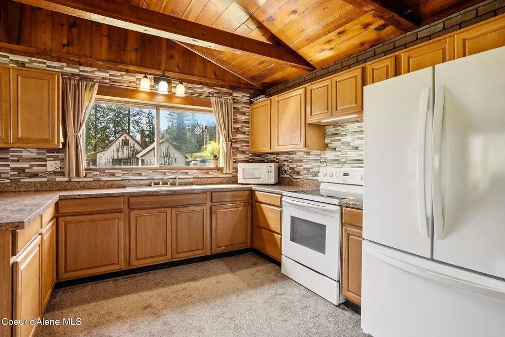 141 Brook Lane Fernwood ID 83830