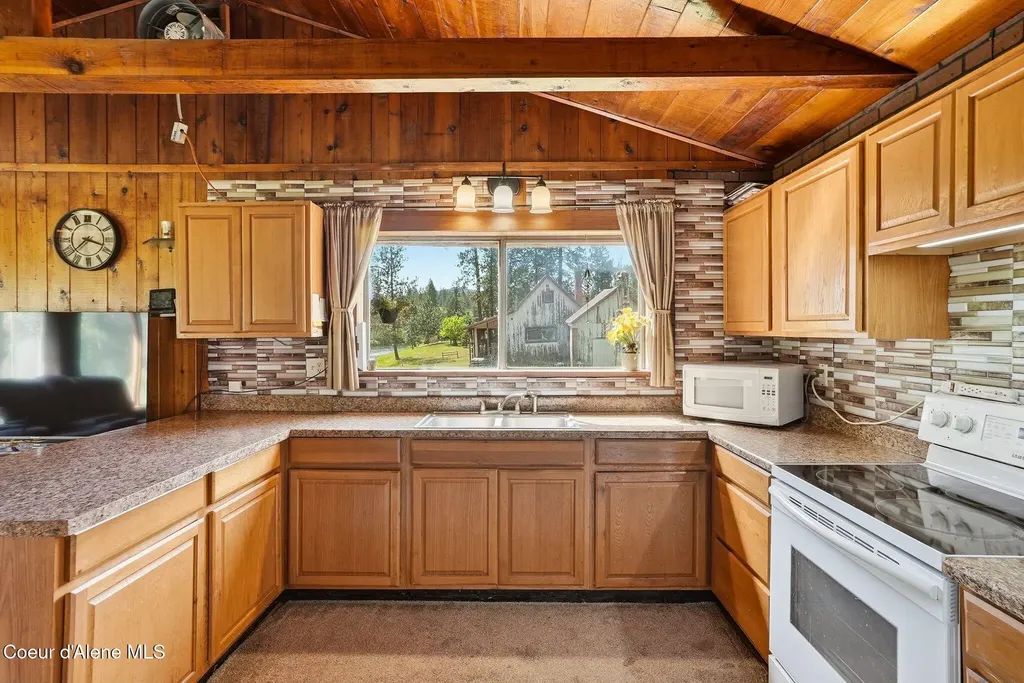 141 Brook Lane Fernwood ID 83830
