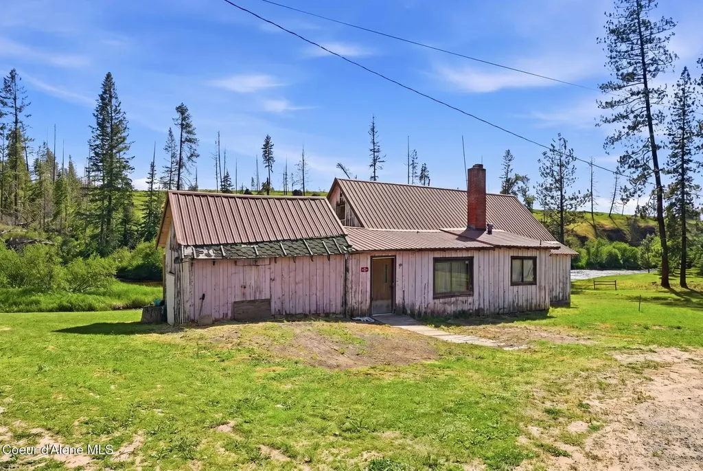 141 Brook Lane Fernwood ID 83830