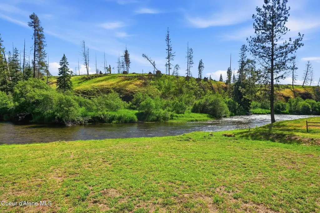 141 Brook Lane Fernwood ID 83830