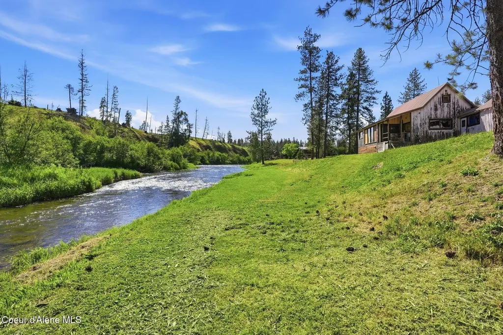 141 Brook Lane Fernwood ID 83830
