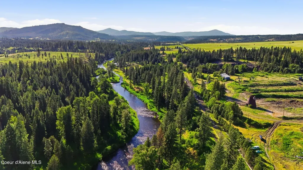 141 Brook Lane Fernwood ID 83830
