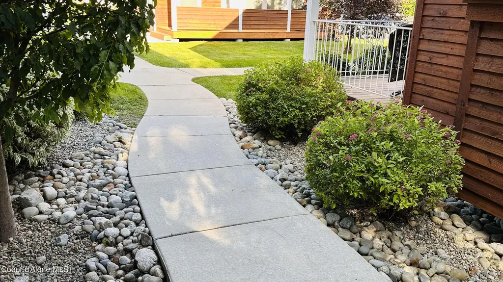 203 Pomrankey Lane Dover ID 83825