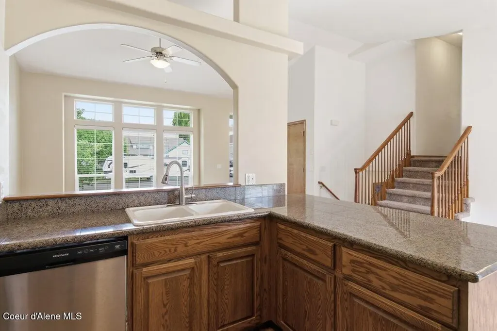 2806 W Blueberry Circle Hayden ID 83835