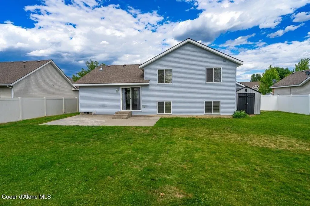 2806 W Blueberry Circle Hayden ID 83835