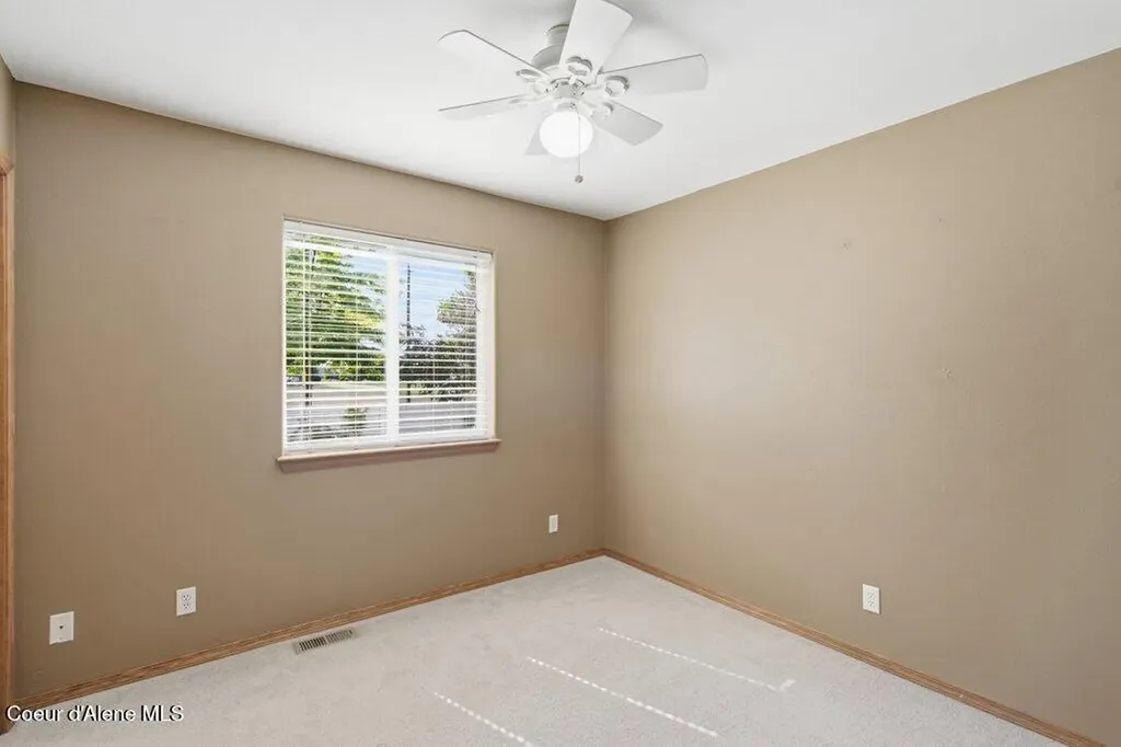 2806 W Blueberry Circle Hayden ID 83835
