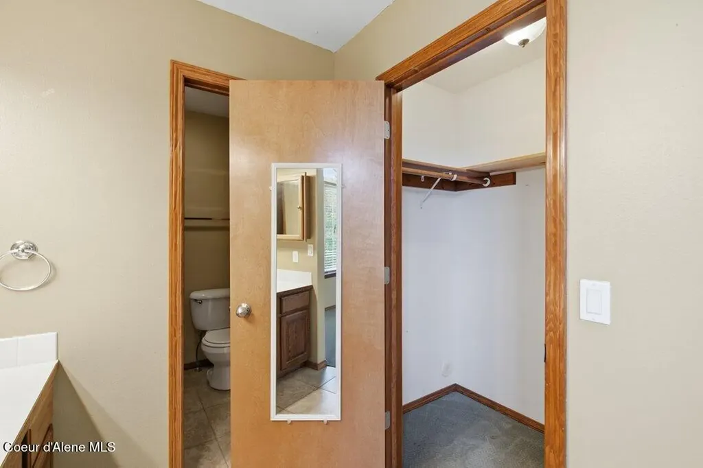 2806 W Blueberry Circle Hayden ID 83835
