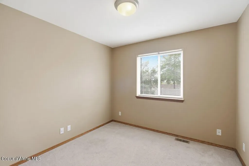 2806 W Blueberry Circle Hayden ID 83835
