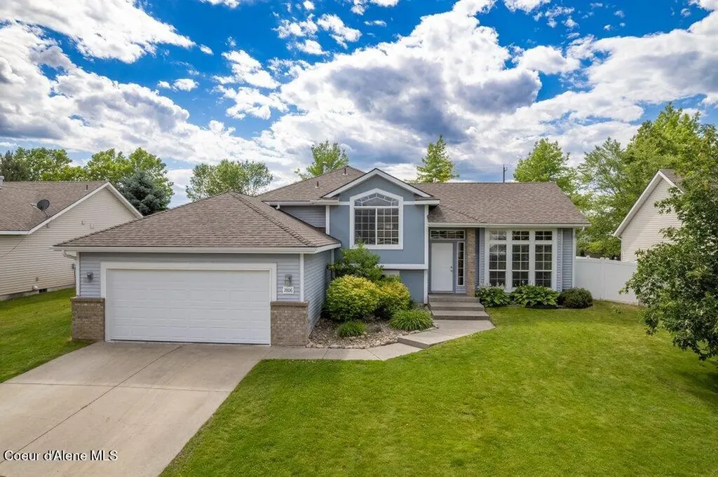 2806 W Blueberry Circle Hayden ID 83835