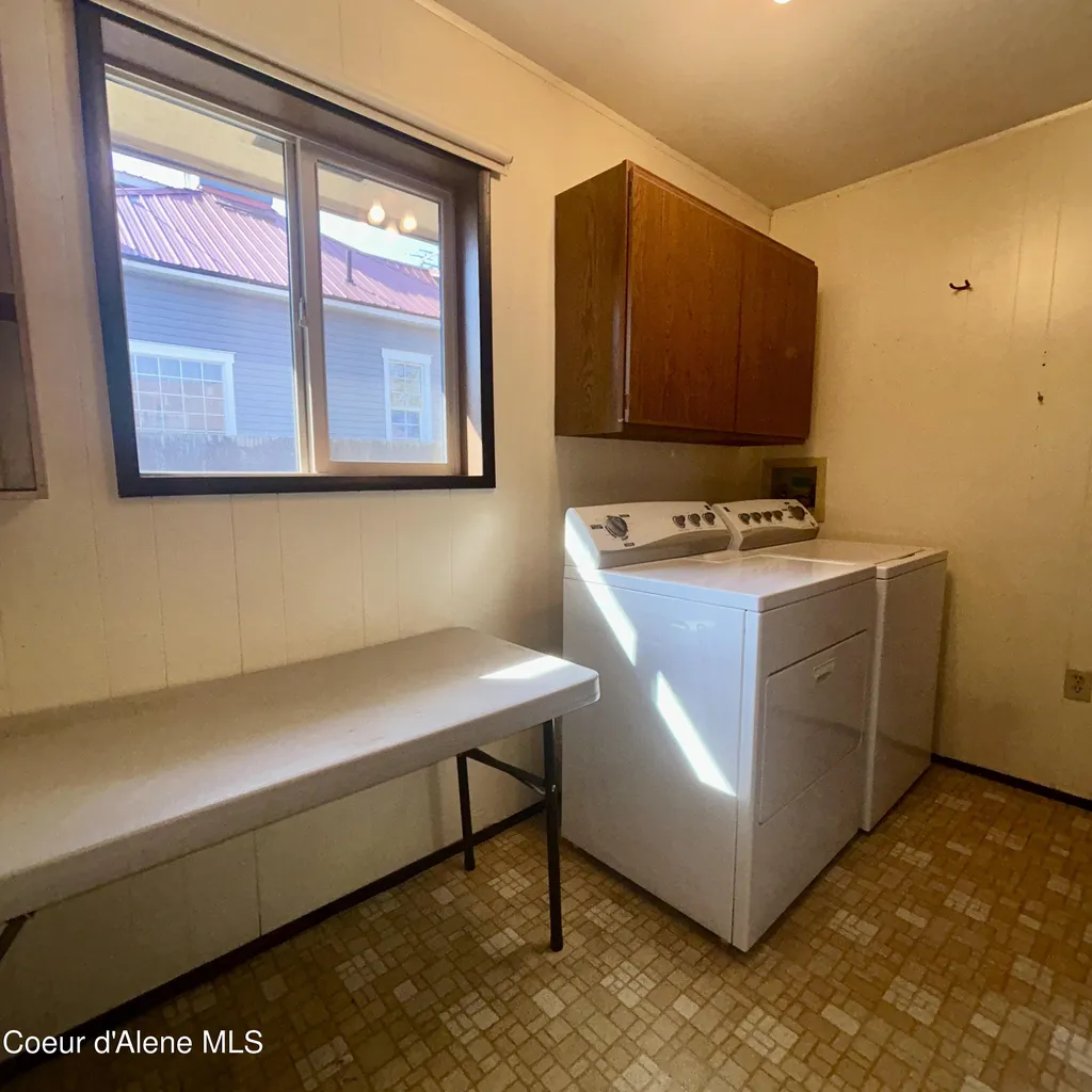 119 S 5th Street St. Maries ID 83861