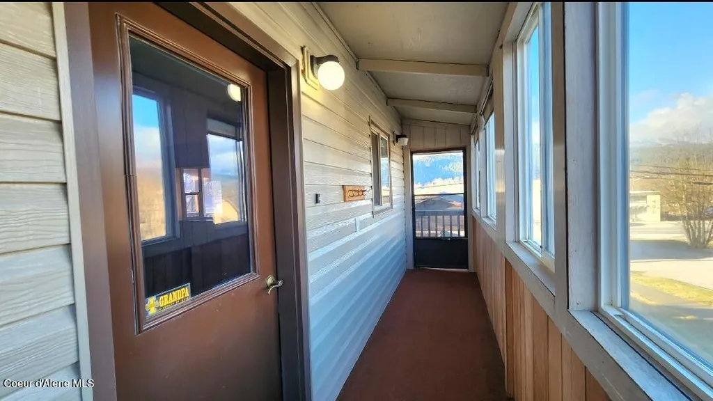 119 S 5th Street St. Maries ID 83861