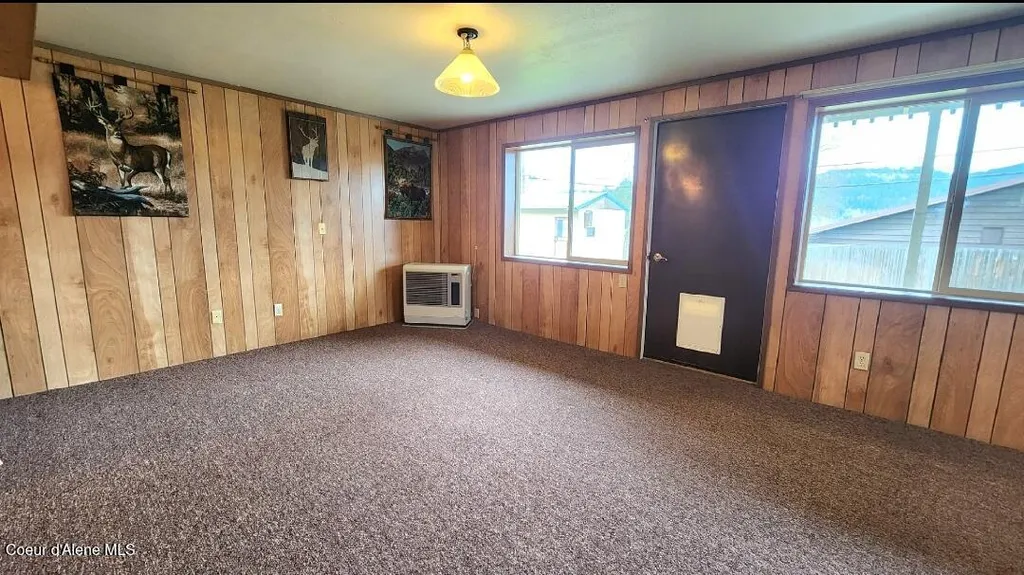 119 S 5th Street St. Maries ID 83861