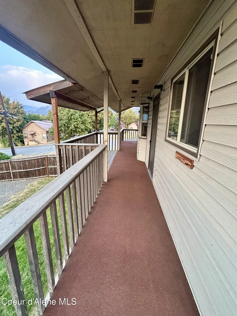 119 S 5th Street St. Maries ID 83861