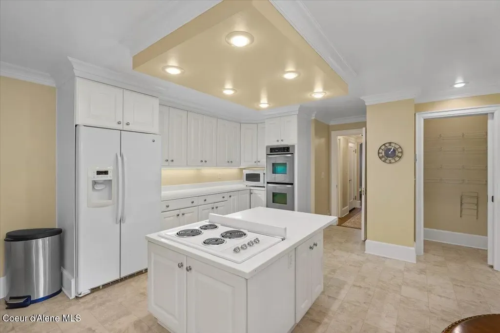 10 King Street Wallace ID 83873