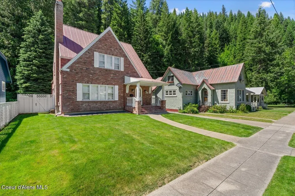 10 King Street Wallace ID 83873
