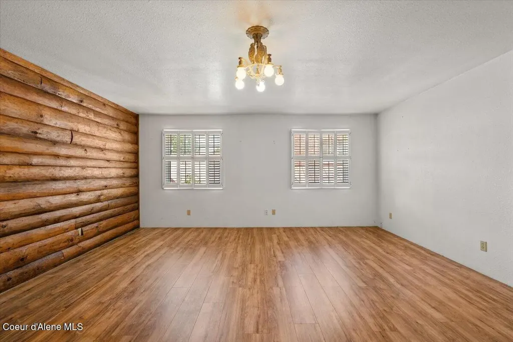10 King Street Wallace ID 83873