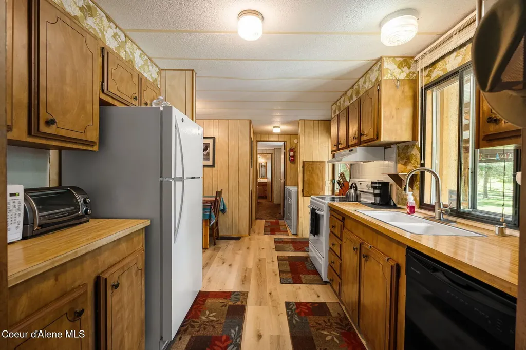163 Bussard Lake Road Bonners Ferry ID 83805