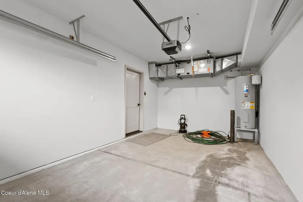 9836 N Laylin Circle Hayden ID 83835
