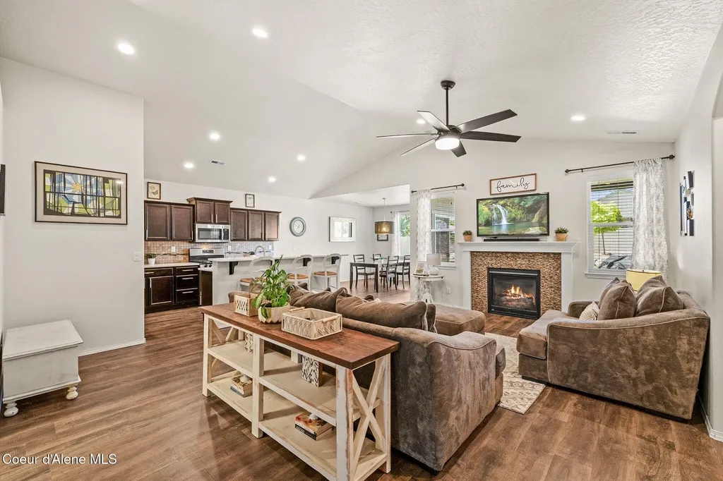 3665 N Croghan Drive Post Falls ID 83854
