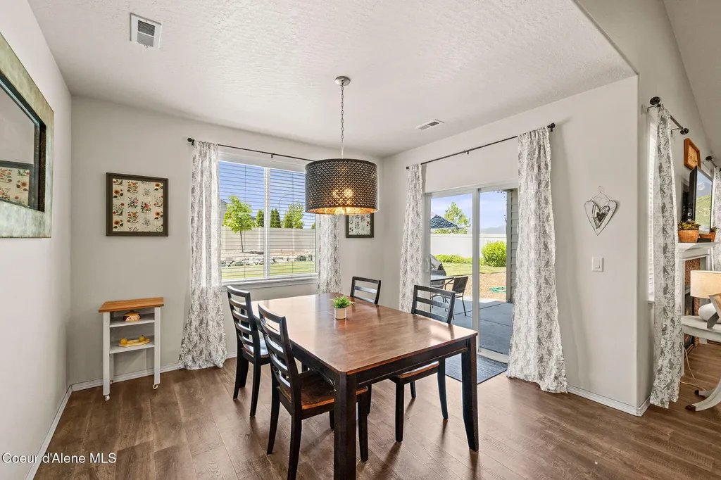 3665 N Croghan Drive Post Falls ID 83854