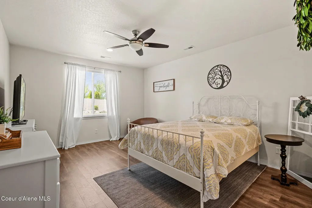 3665 N Croghan Drive Post Falls ID 83854