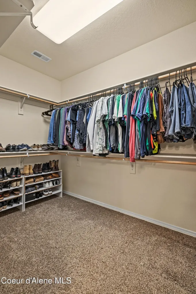 3665 N Croghan Drive Post Falls ID 83854