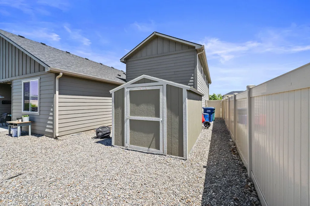 3665 N Croghan Drive Post Falls ID 83854