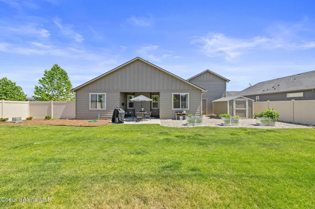 3665 N Croghan Drive Post Falls ID 83854