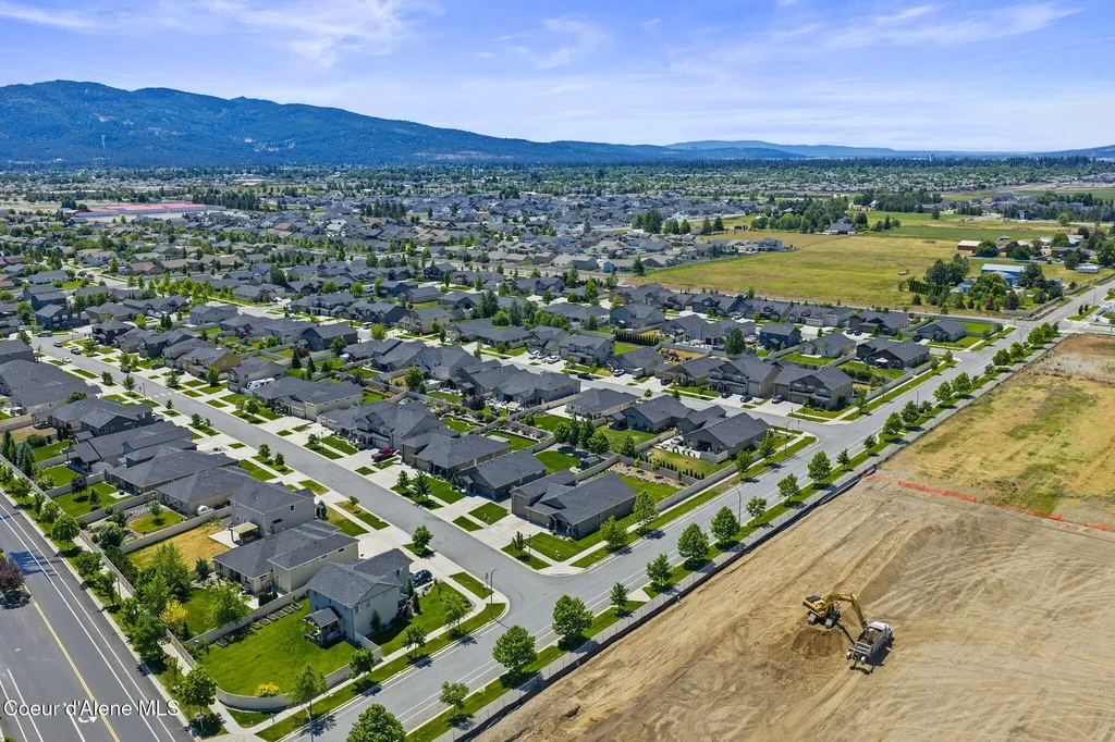 3665 N Croghan Drive Post Falls ID 83854