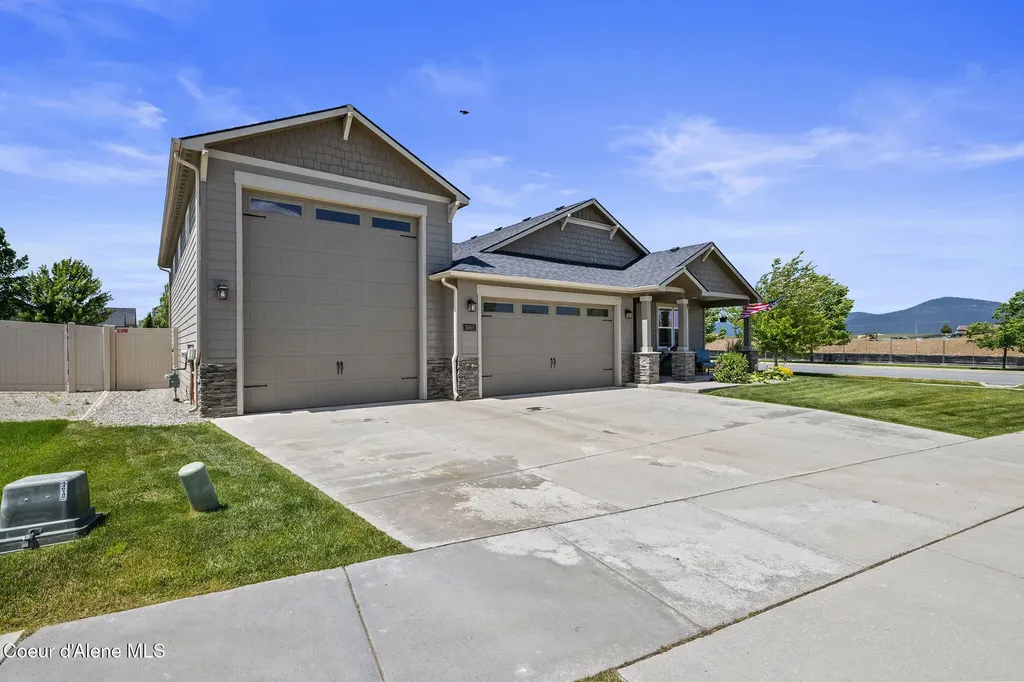 3665 N Croghan Drive Post Falls ID 83854