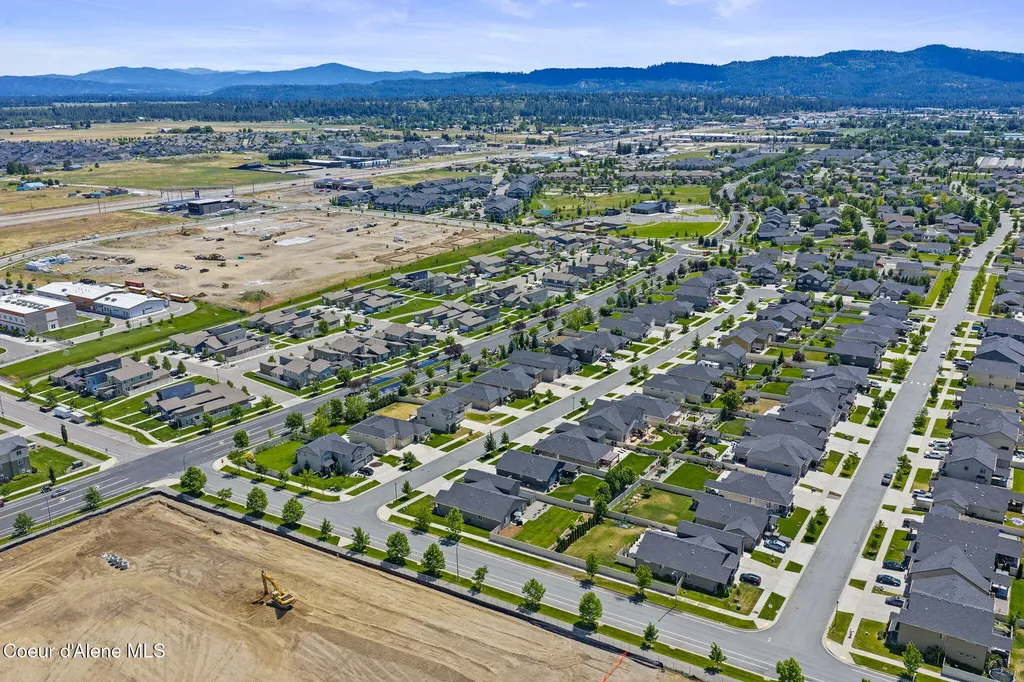 3665 N Croghan Drive Post Falls ID 83854