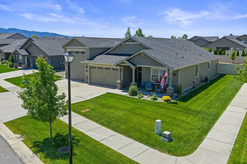 3665 N Croghan Drive Post Falls ID 83854