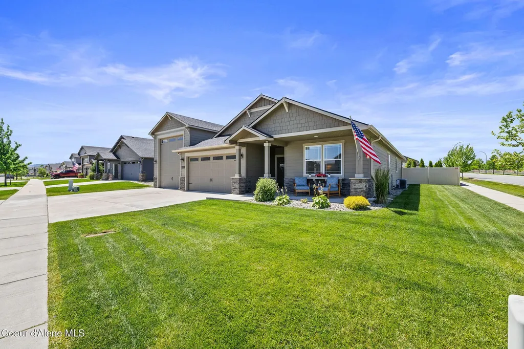 3665 N Croghan Drive Post Falls ID 83854