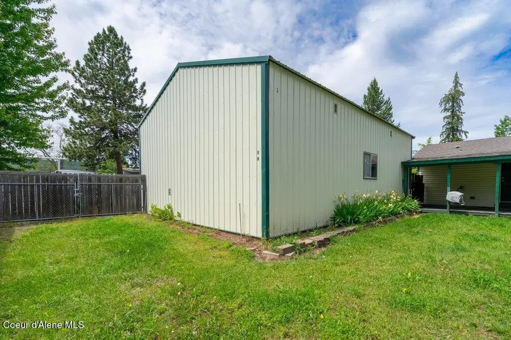5970 W Massachusetts Street Spirit Lake ID 83869