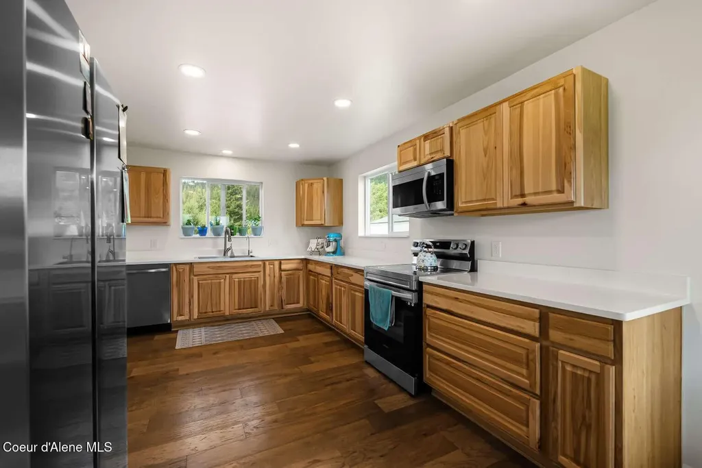 2301 Mc Arthur Lake Road Naples ID 83847