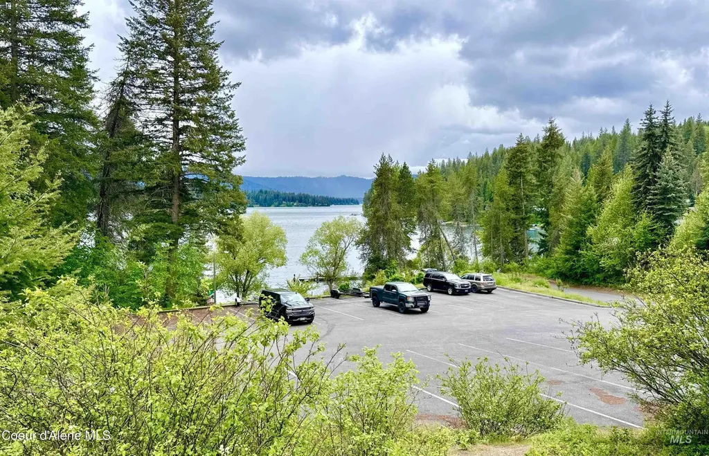 15798 N Sportsman Park Road Hayden ID 83835