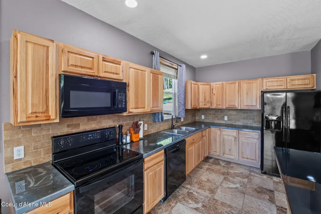 217/283 Wolverine Drive Cocolalla ID 83813